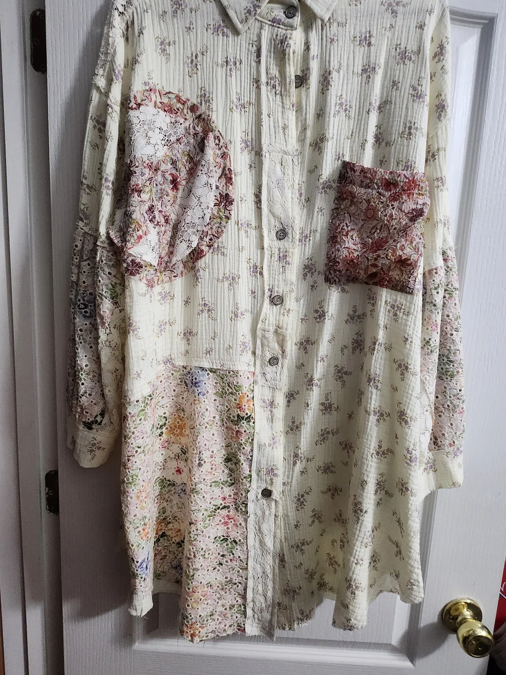 POL Floral Patchwork Double Peace Sign NEW Size M Boutique Blouse Cream w/lace - Picture 11 of 16